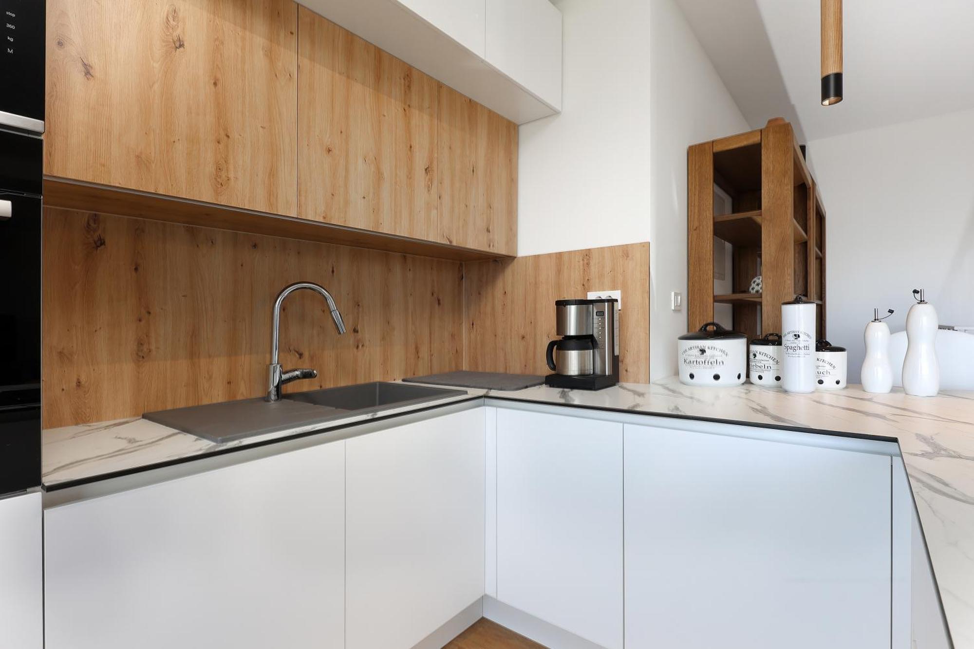 Apartment Anni-Free Parking&Evcharger-24H Self Check-In Opric Exteriör bild